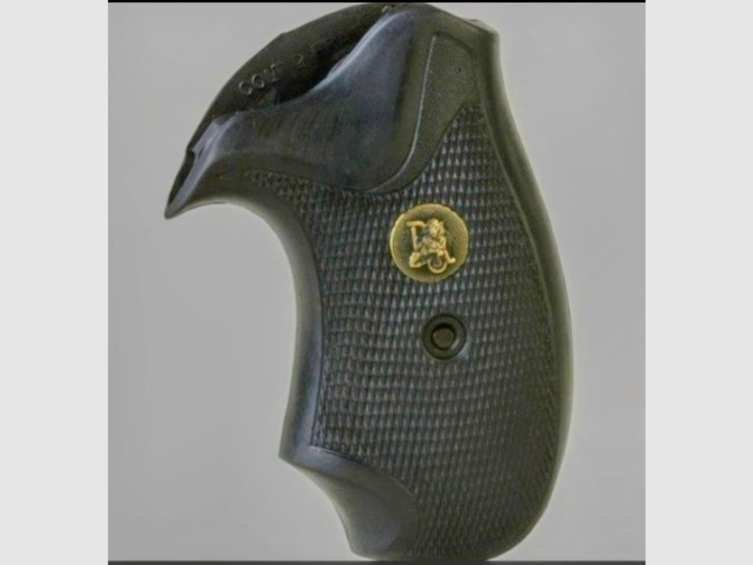 GRIPS - PACHMAYR  MODEL SJ / C  S &W   ,,J" frame 