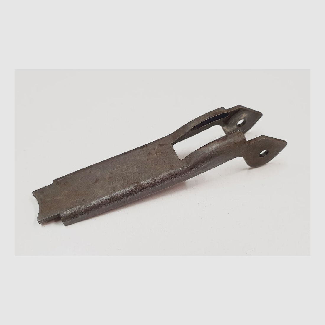 Karabin 43 / Karabiner 43 ( G43 / K43 ) [64] Szyna krzywej celowniczej do karabinu 43 / Karabiner 43 ( G43 / K43 ) oryginalna część zamienna, zdjęcie 1 z 4