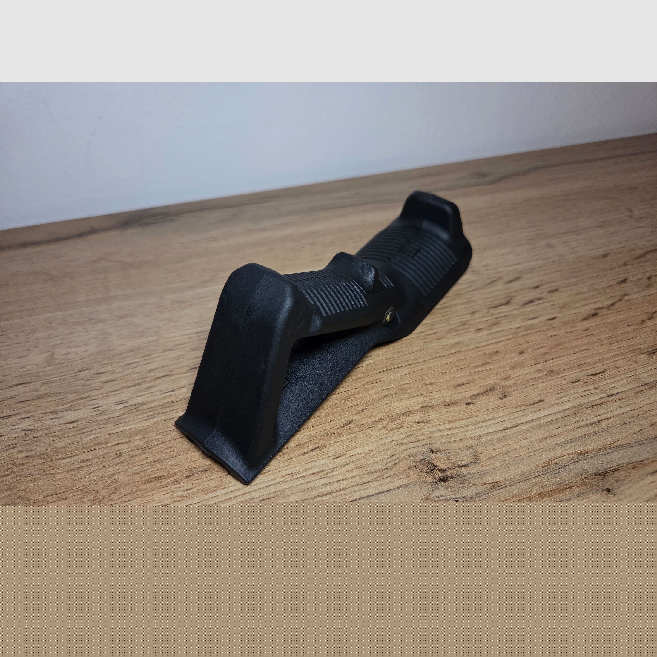 Magpul AFG 1 angled foregrip Picatinny foregrip