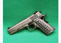 Sig Sauer	 1911 CO2 Pistole