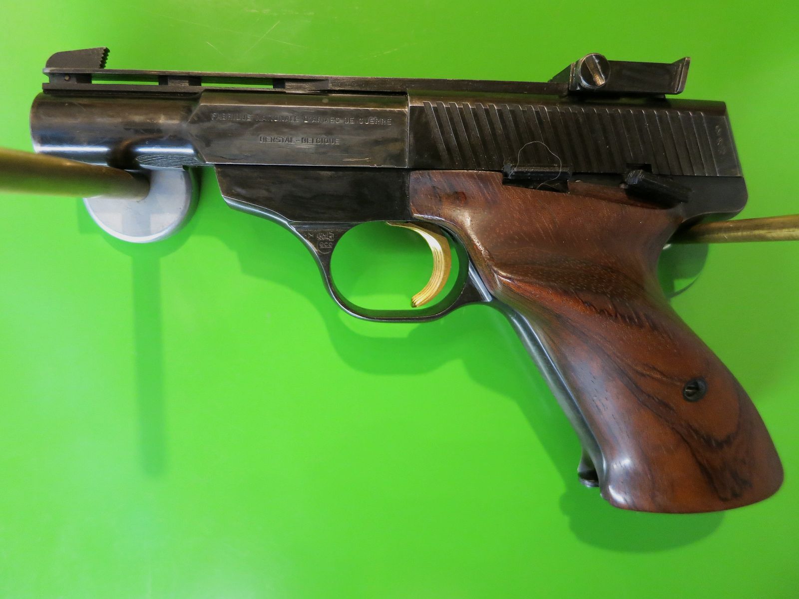 FN Herstal Browning KK Selbstladepistole 150, .22lfB Sportpistole; seltener Kurz-Lauf in 3,5"     #88-, Bild 11 von 11