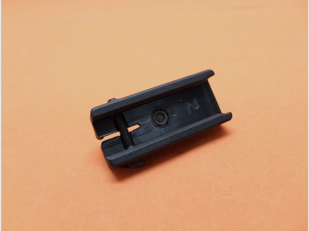 FAB Defense FAB Defense HBA-3 QD Zweibeinadapter f. Typ Harris Polymer schwarz mit Riemenöse (f. Picatinnyprofil, Bild 2 von 4