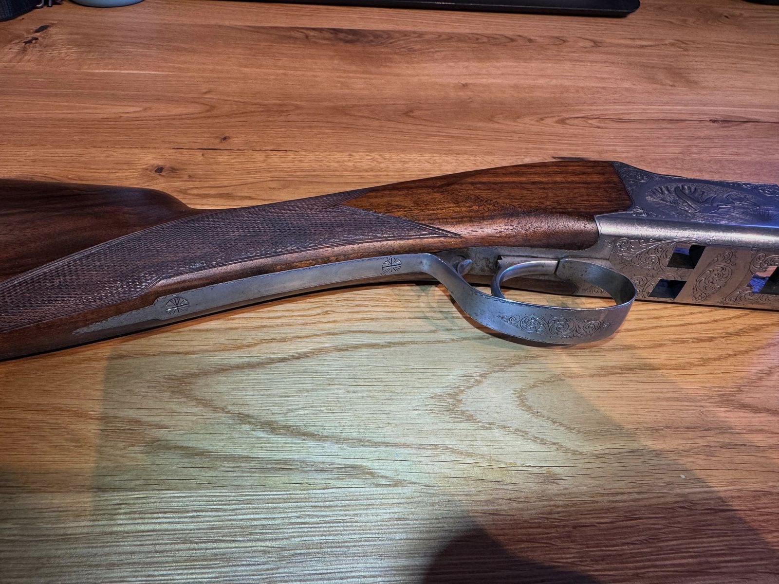 FN Browning B25 "Game Gun" B2G – Handgravur, Kal. 12/70 Bockdoppelflinte
