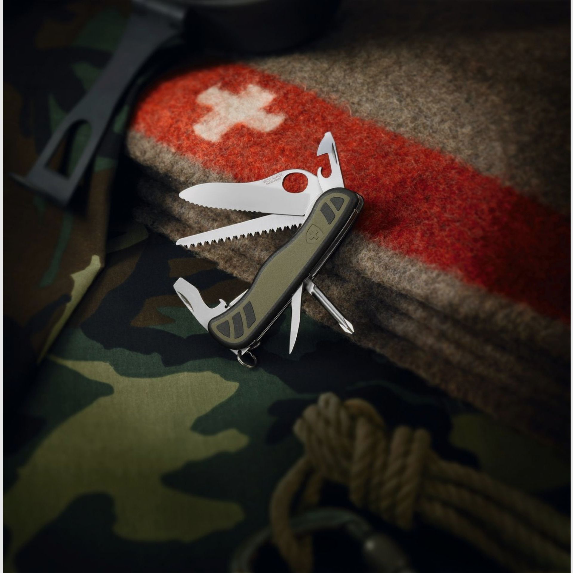 Victorinox Swiss Soldier's pocket knife 0.8461.MWCH, image 3 of 3