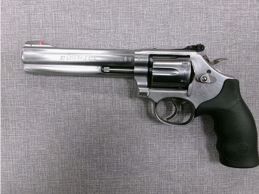 SMITH & WESSON 617 CAL. 22 L.R. used