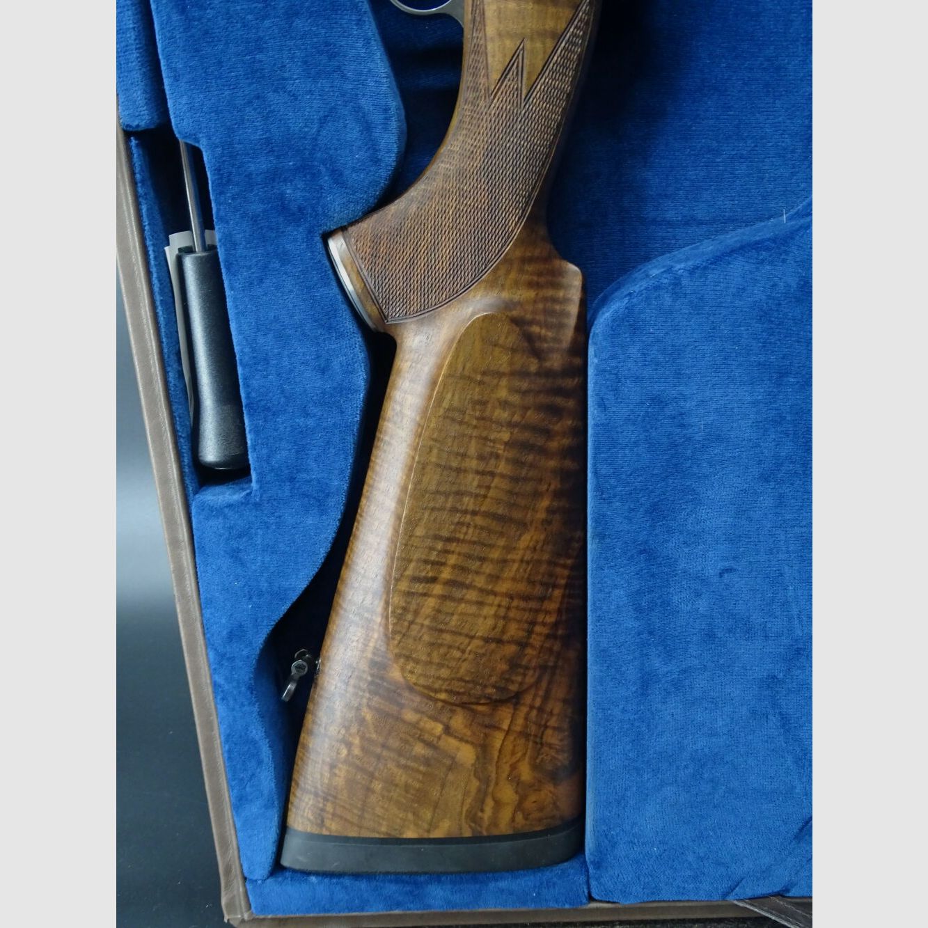 Mauser M98 100 Jahre Jubiläum Kaliber .416 Rigby inkl. Lederkoffer	 M98 Magnumsystem 100 Jahre Mauser 16 / 100 Sammlungsauflösung