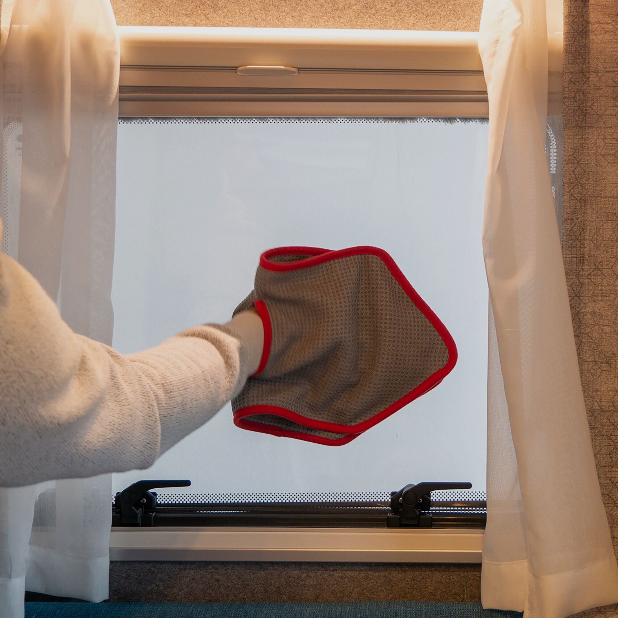 Microfiber Cloth Grip Cut Waffle, image 5 of 6