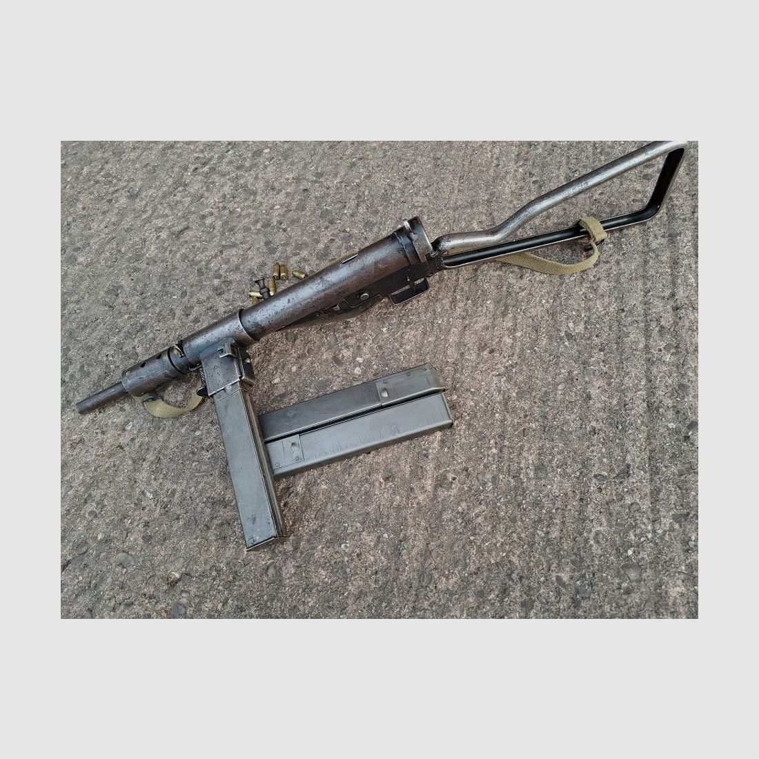  Sten MK2 EU-Deko, 3 chargeurs et sangle