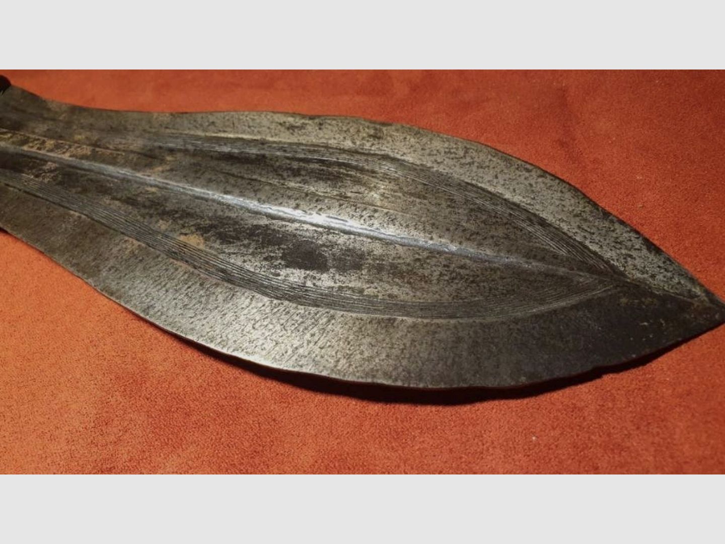 Bushono Ikula, short/ceremonial sword Belgian Congo