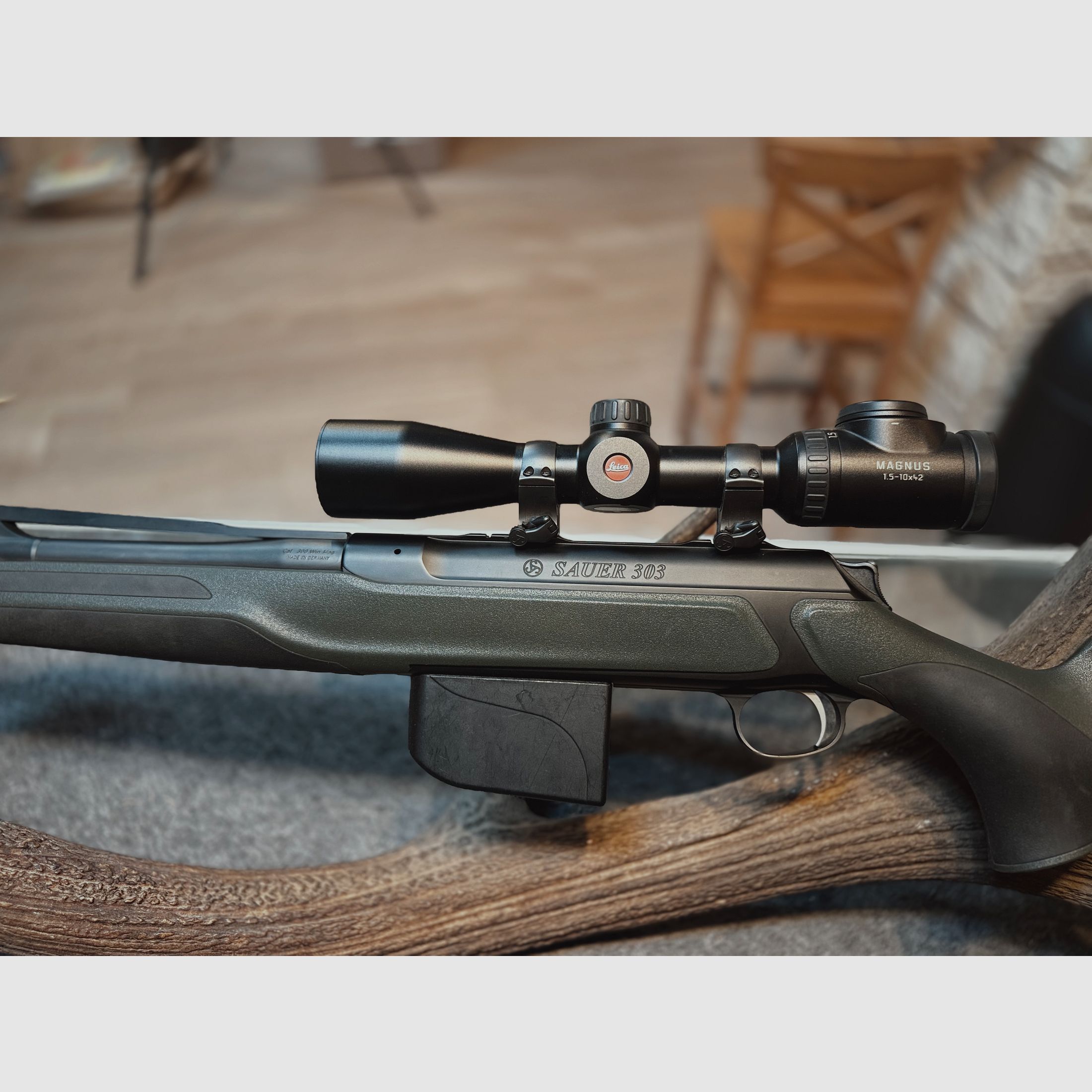 Sauer 303 Cal. .300 Win. Mag. - Leica Magnus 1,5-10x42
