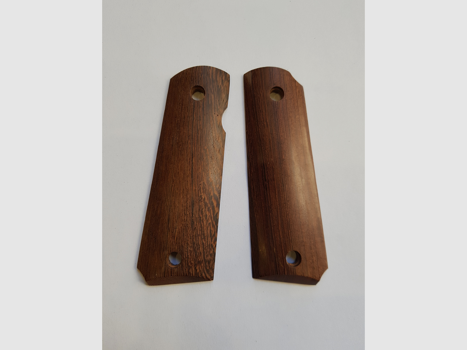 Griffschalen der Cold 1911 oder ME Sport 1911, siehe Bild. (2)
