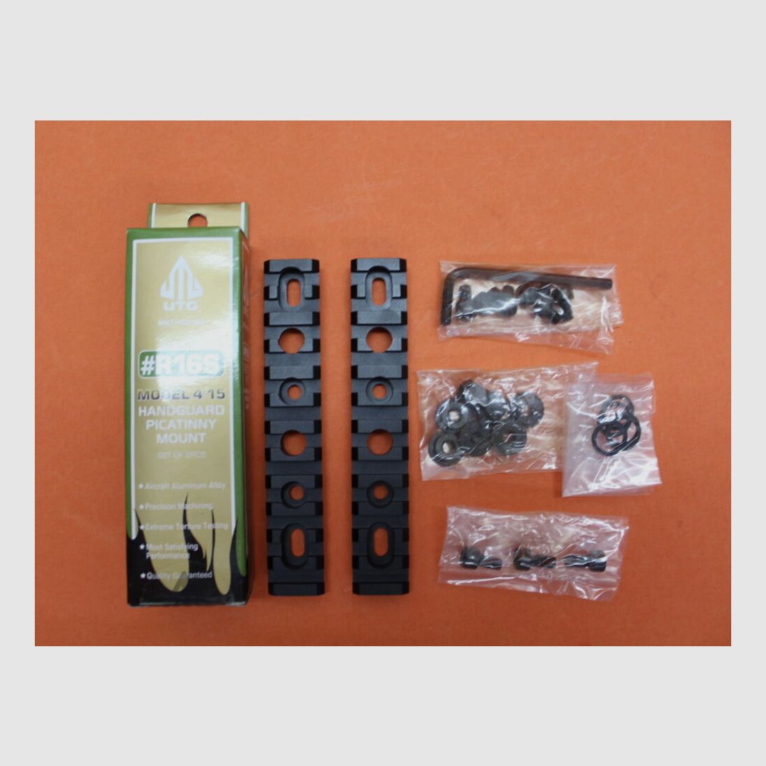 UTG - Leapers UTG Deluxe Model 4/15 Handguard Pic. (MNT-HGR16S) Picatinny Rail Set