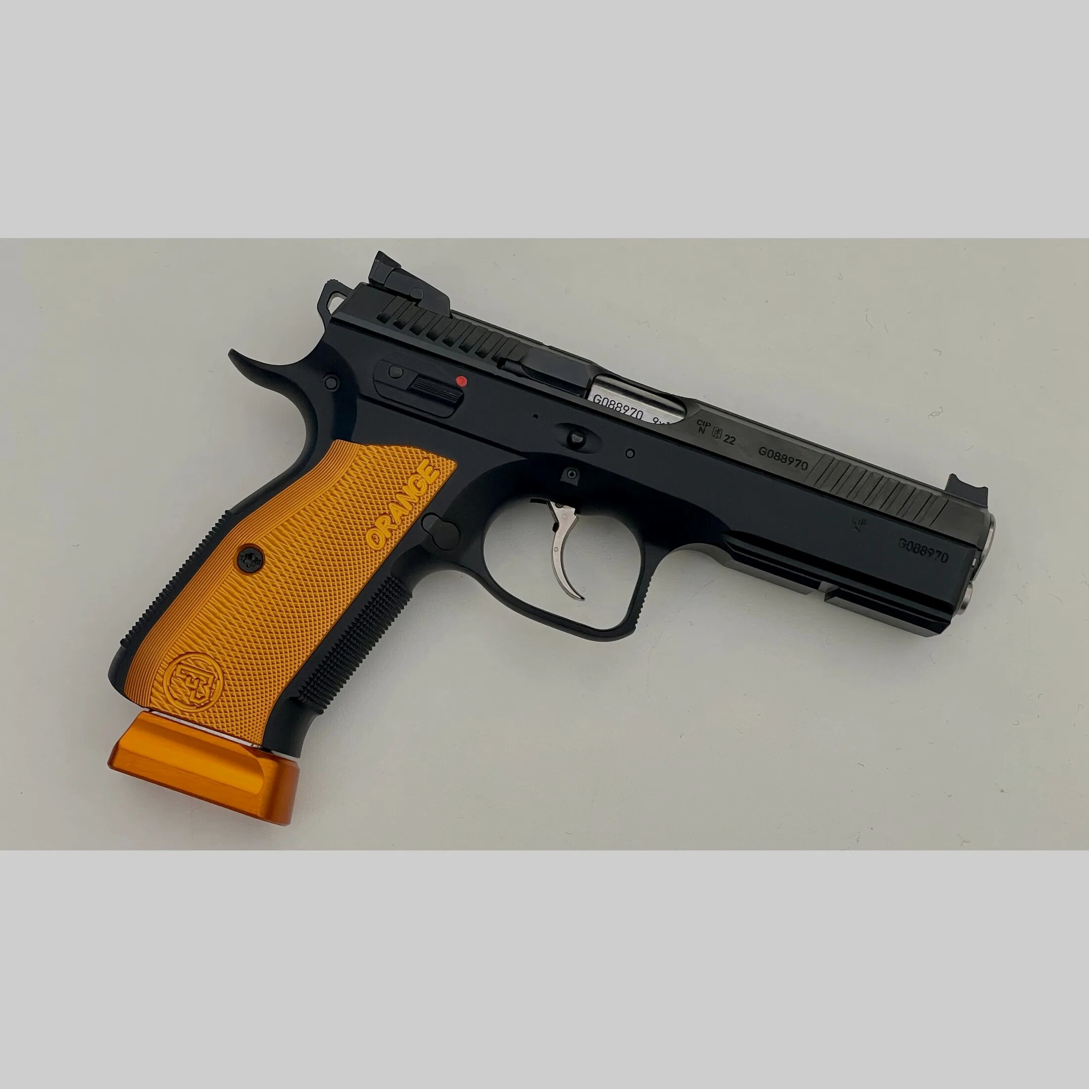 CZ Česká zbrojovka a.s. CZ SHADOW 2 Orange 9mmLuger