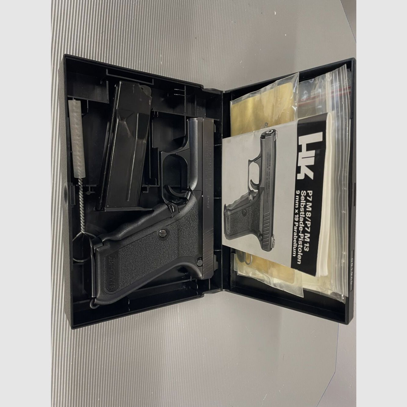 Heckler & Koch HK P7 M13 + 2 x 20er-Magazine