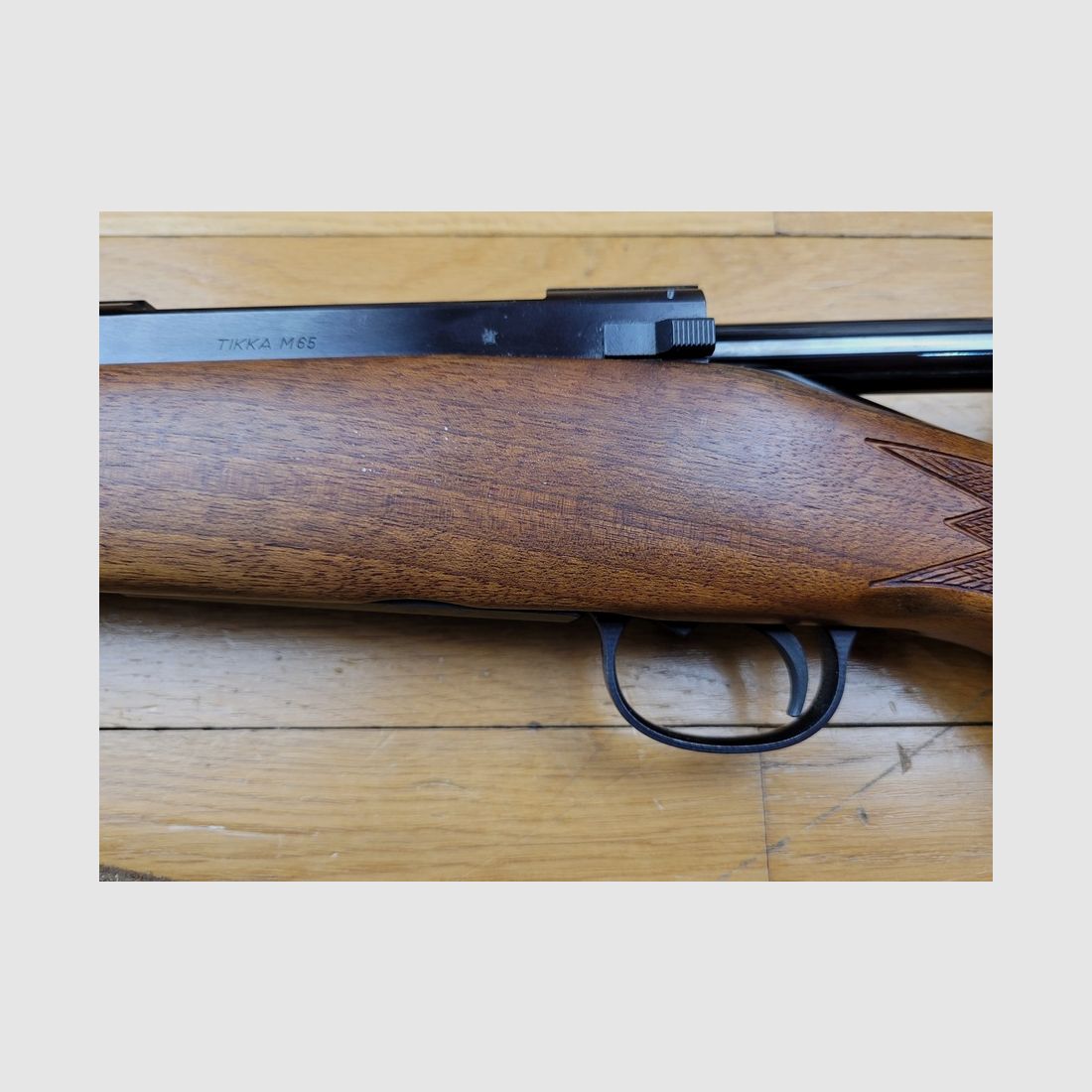 Tikka M65 Büchse – 300Win Mag – Wunderschöner Nussbaum – zweites Visier – Gewehrriemen – 2 Magazine! Neu!, Bild 15 von 28