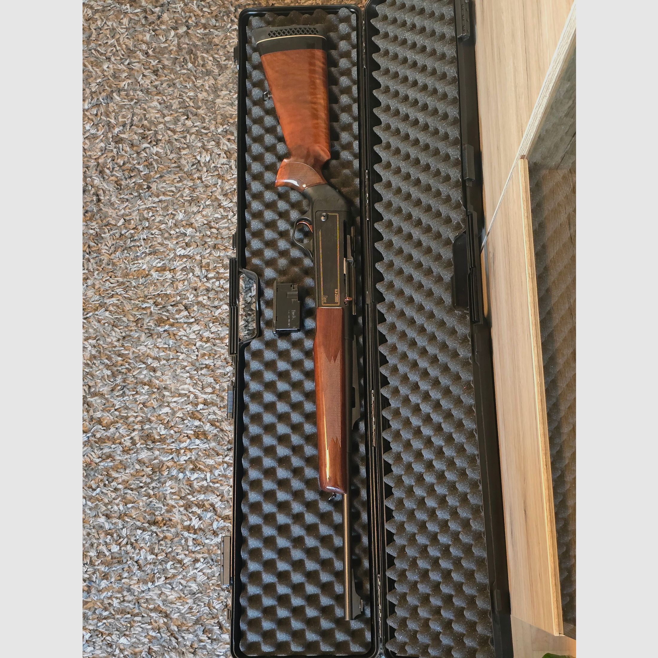 Heckler und Koch zelfladende geweer SLB 2000 .300 Win Mag. met snelspanmontage 30mm