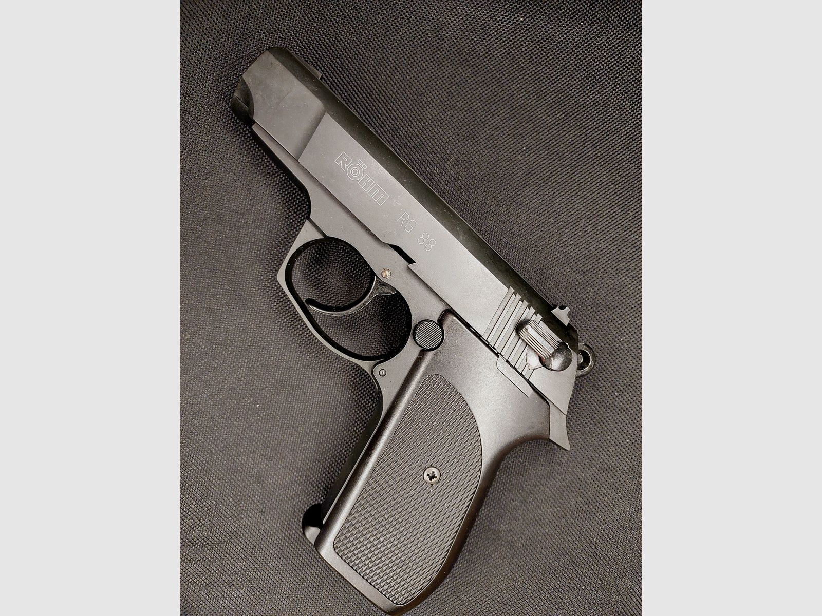 Röhm RG88 blank firing pistol 9 mm P.A.K. PTB 670 – blued – box & accessories, image 3 of 8