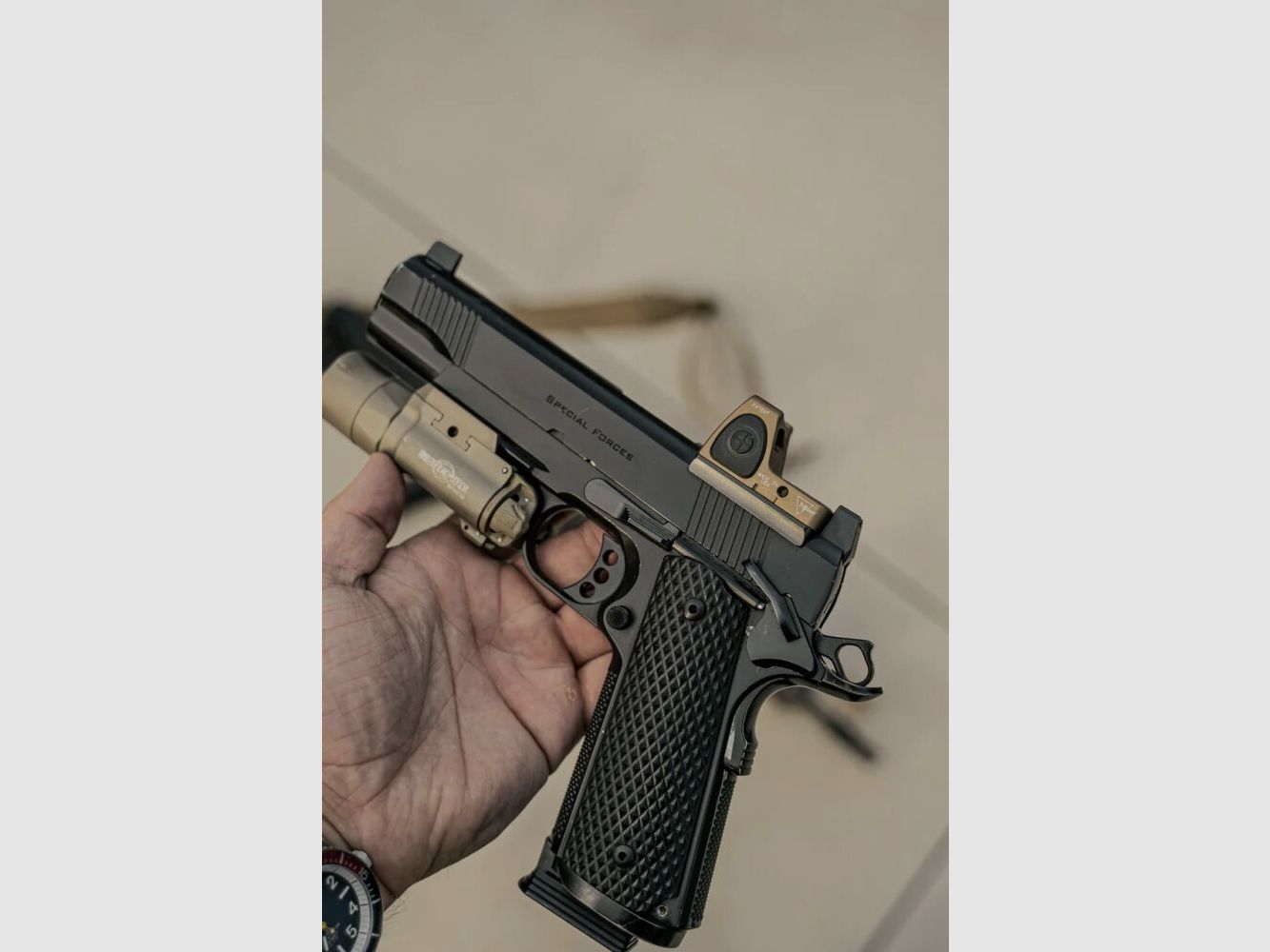 Tactical Light S-X3OOUltra DEAKTIVIERT!!! Frei erhältlich!!!