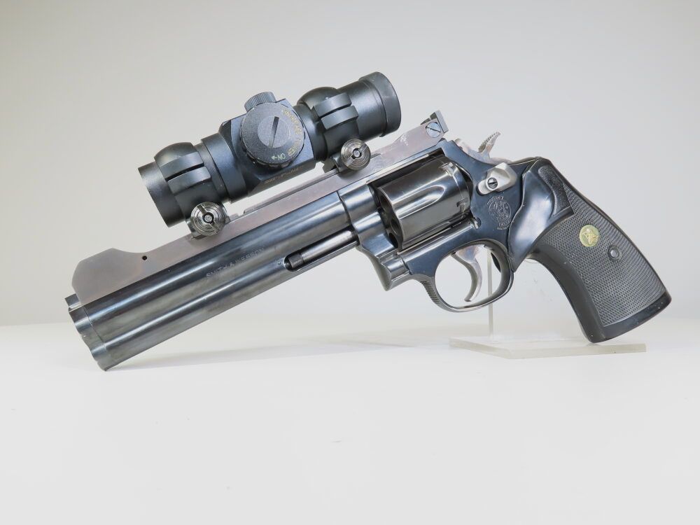 Smith & Wesson 586 - 2