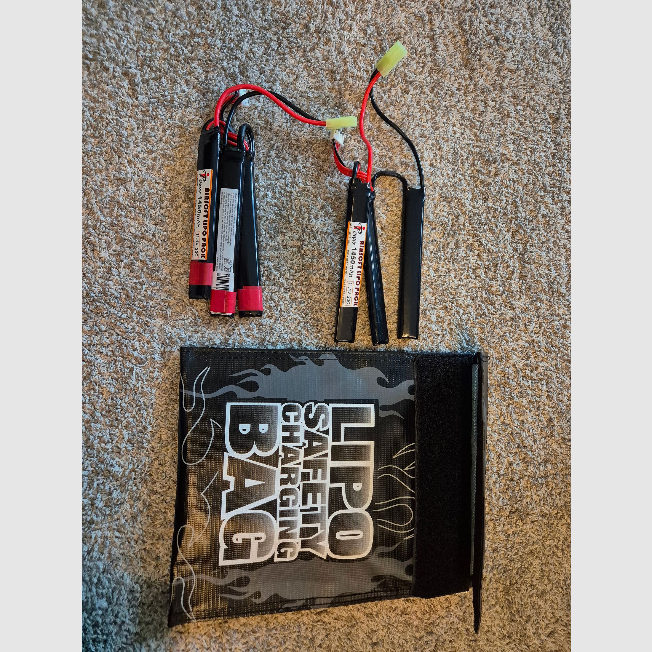 Airsoft Komplettpaket – GC16 E.T.U. S-AEG & Tokyo Marui im Koffer