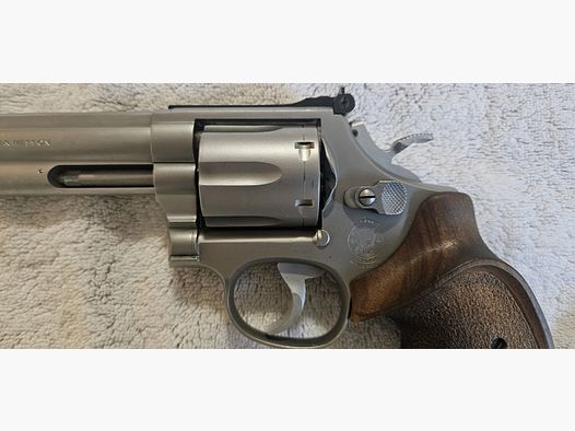 smith and wesson 686-3 target champion .357 magnum