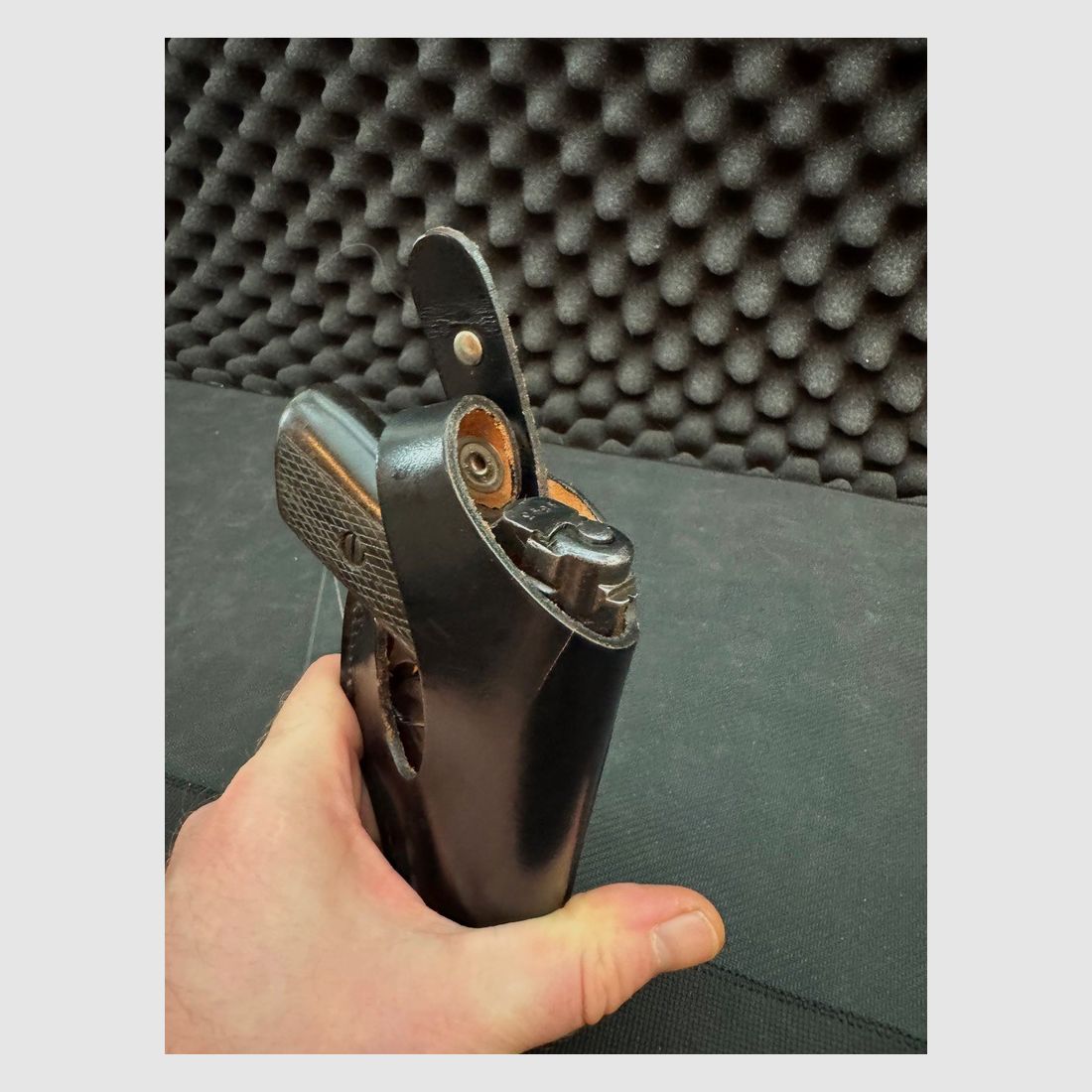 Gürtelholster mit Clip, wie DBGM, schwarzes Glattleder, glänzend, passend für Vorkriegspistolen 6,35mm