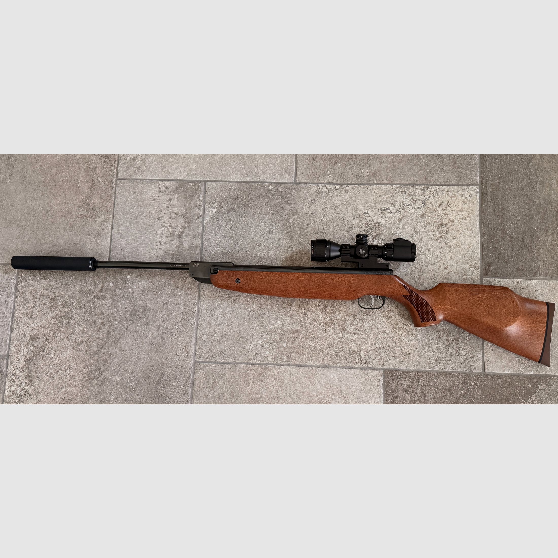 UTG 3-9x32 AO including offset mount