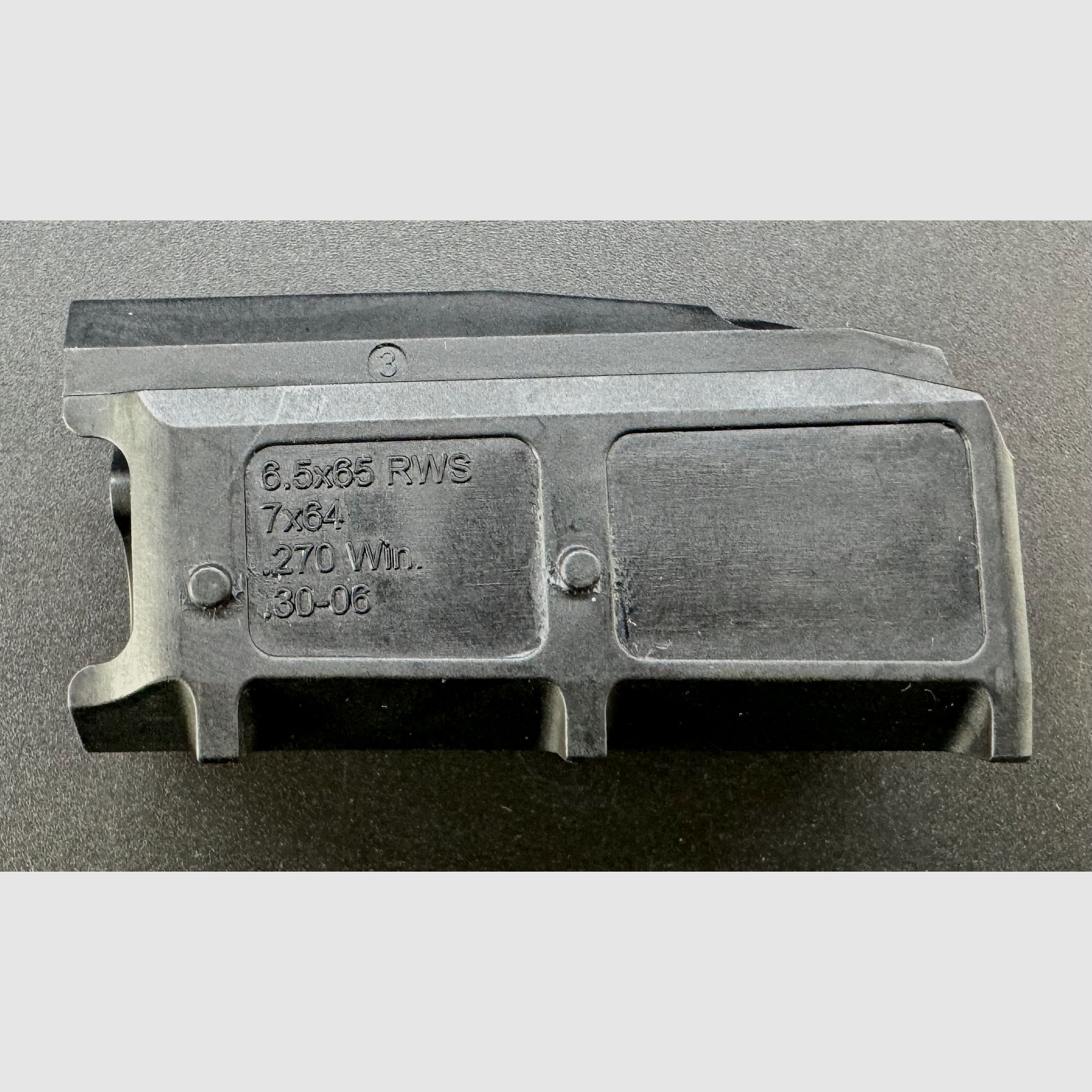 Blaser R8 Lauf Kaliber: .30-06Spring (Standard-Ausführung) mit offene Visierung mit Magazineinsatz