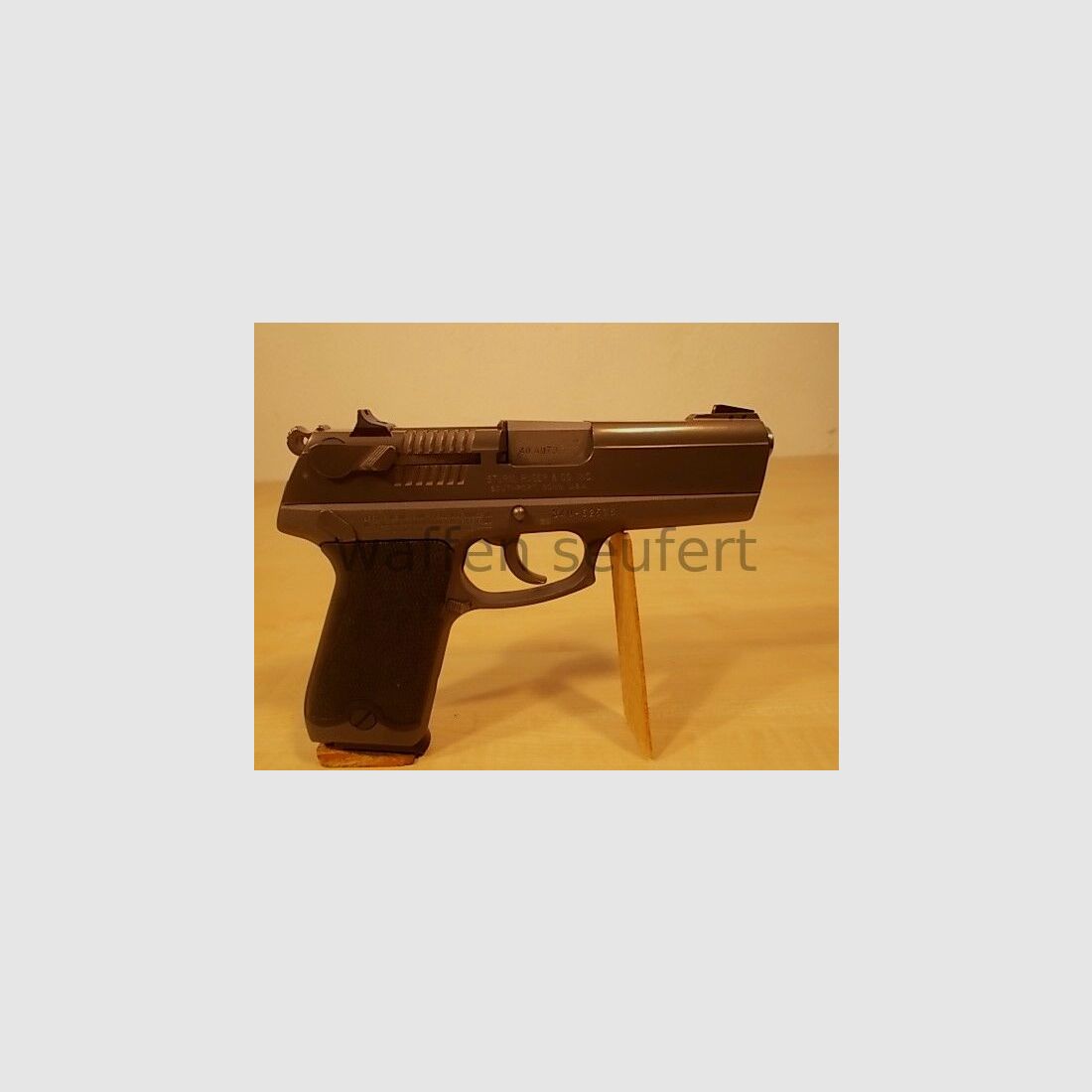 Pistola Ruger P94DC