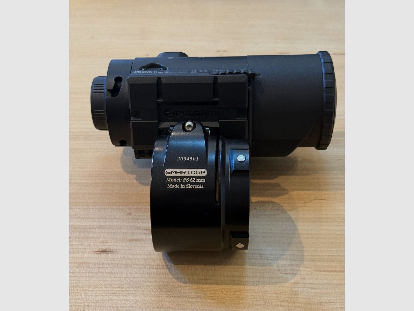 Pulsar FN455 dispositivo digitale per visione notturna con adattatore Smartclip 62 mm
