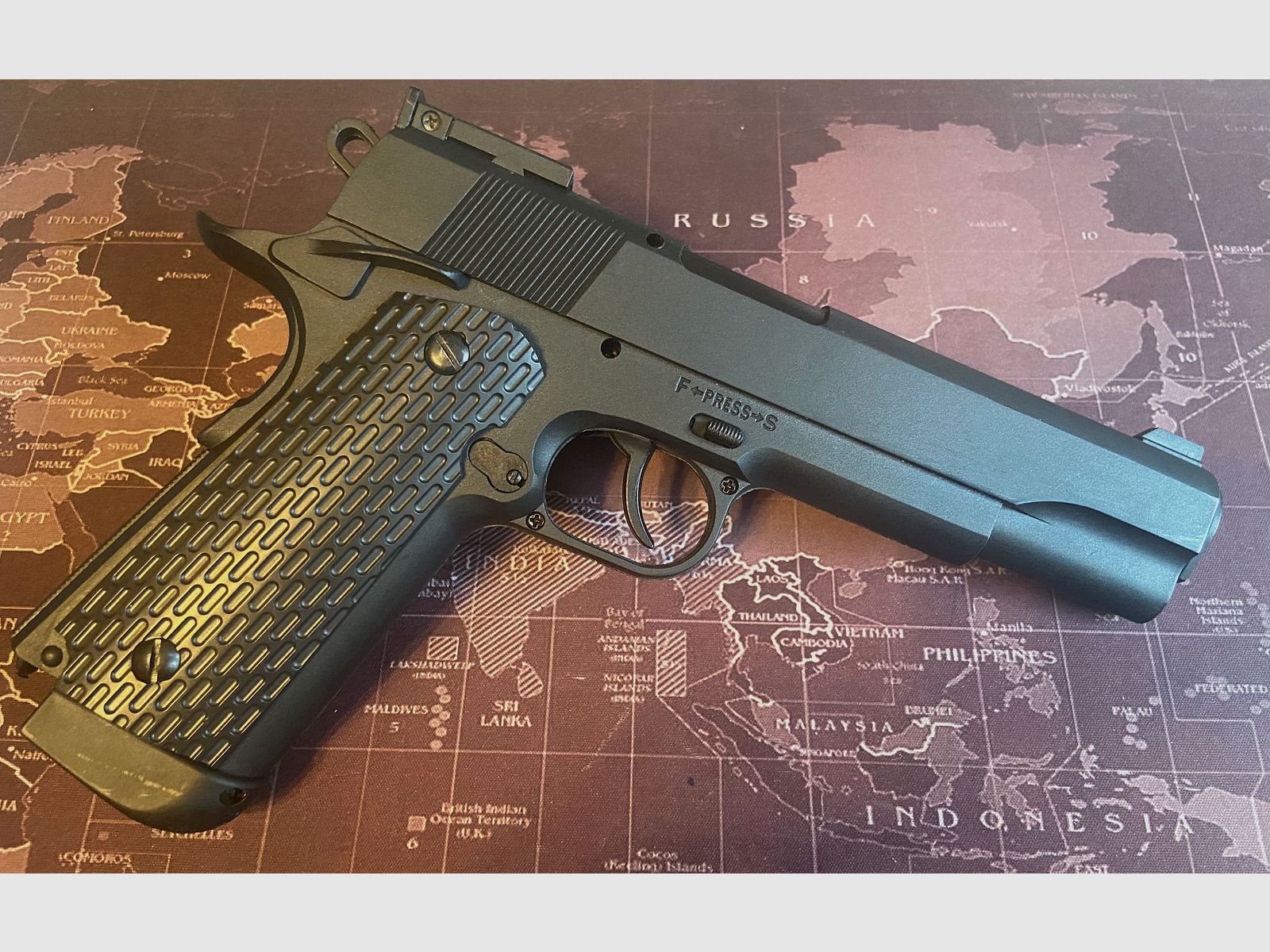 Colt 1911 CO2 Set