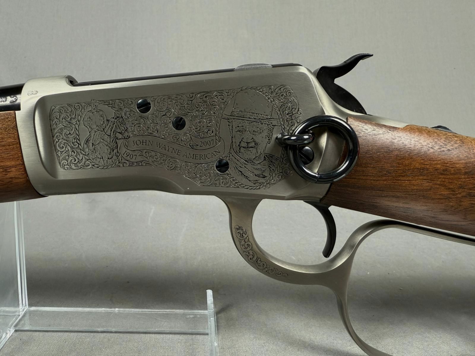 Winchester Mod. 1892  "John Wayne 100th Anniversary Custom Grade"   (.44-40 WCF)