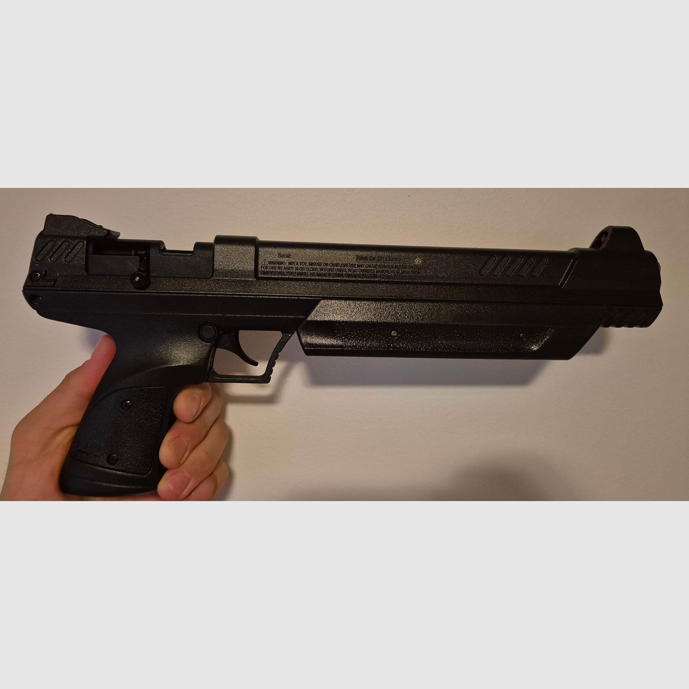 UX Strike Point pump Luftpistole