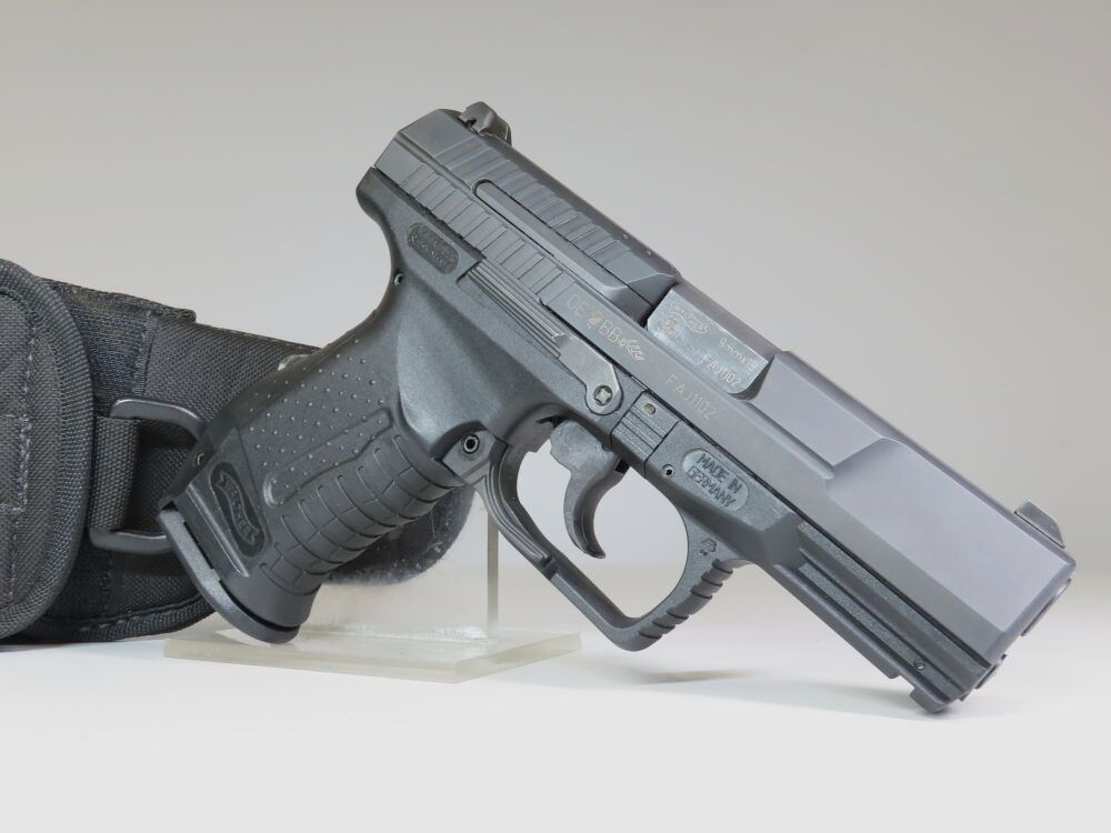 Walther P99 AS incl. Holster