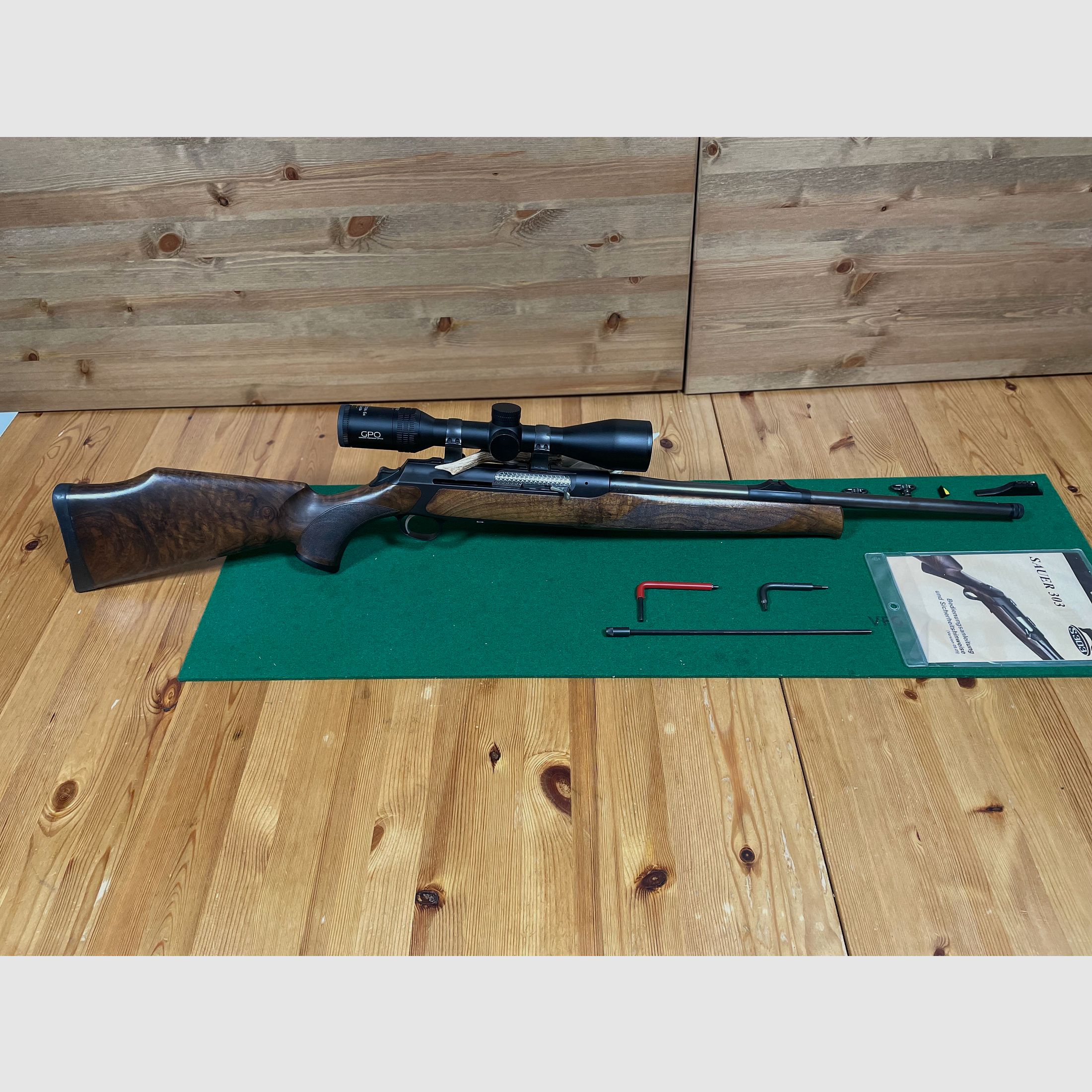 Sauer 303 Elegance 8x57is