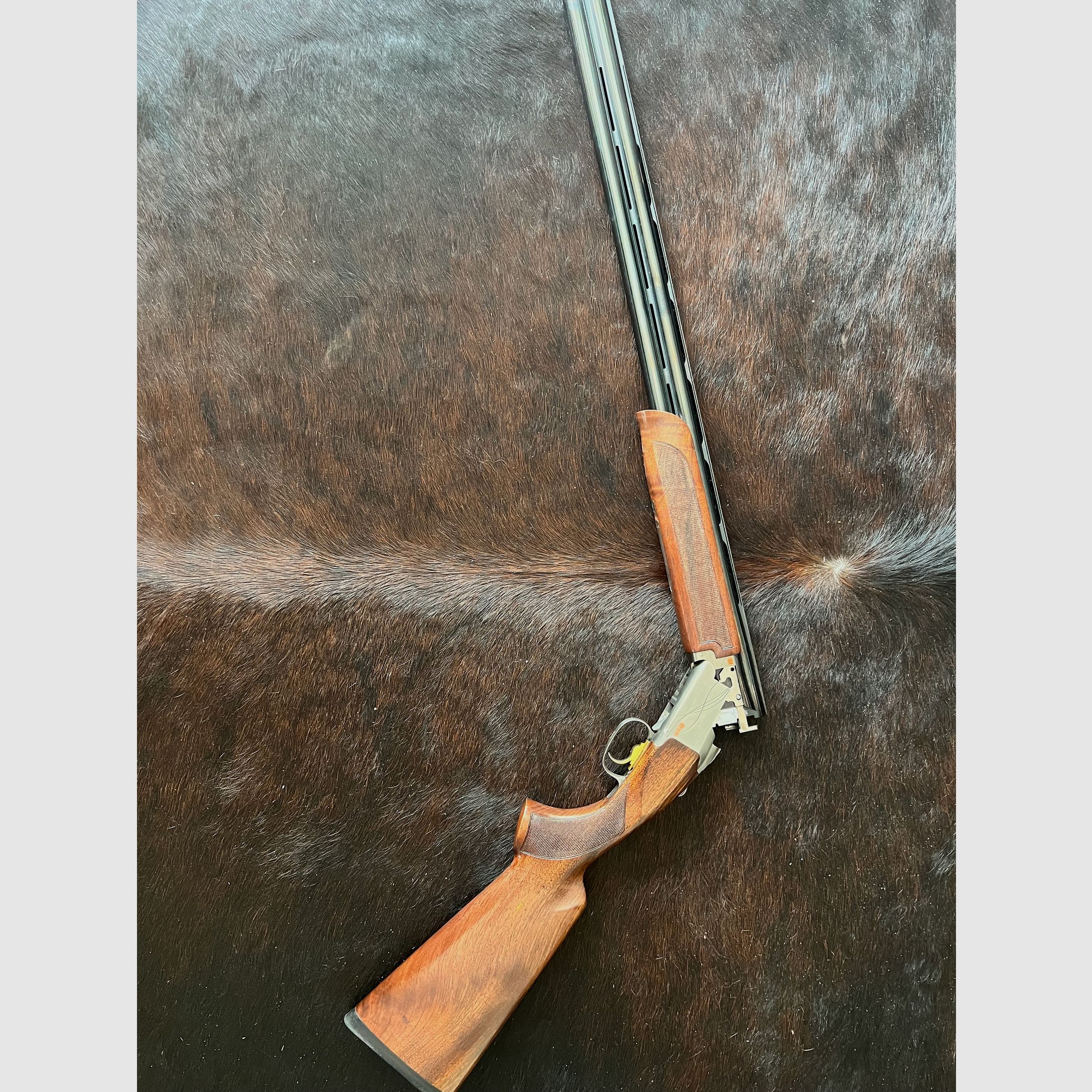 Browning B 725 Sporter over-and-under shotgun