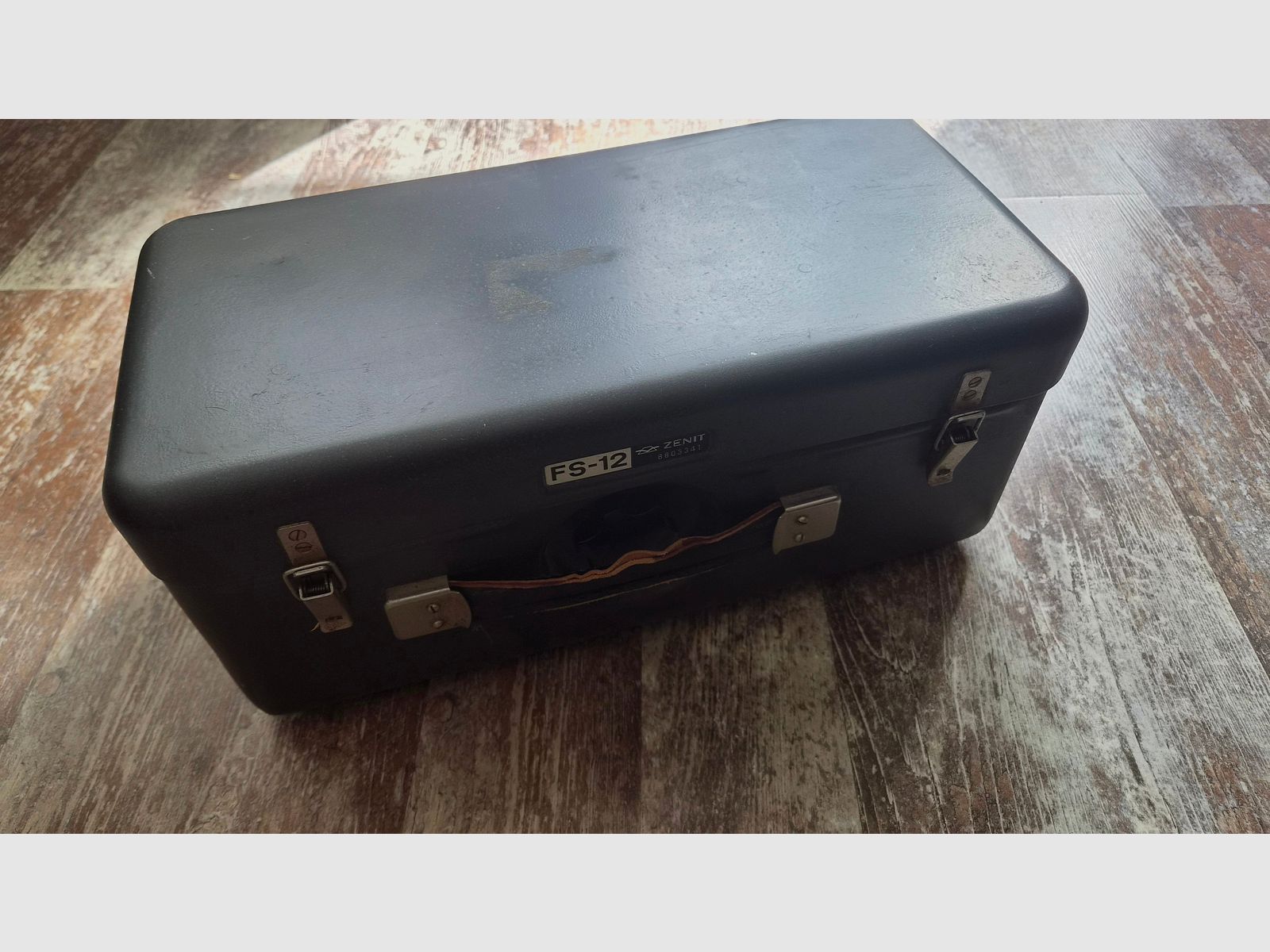 Sniper long-range scout reconnaissance camera cold war spy camera