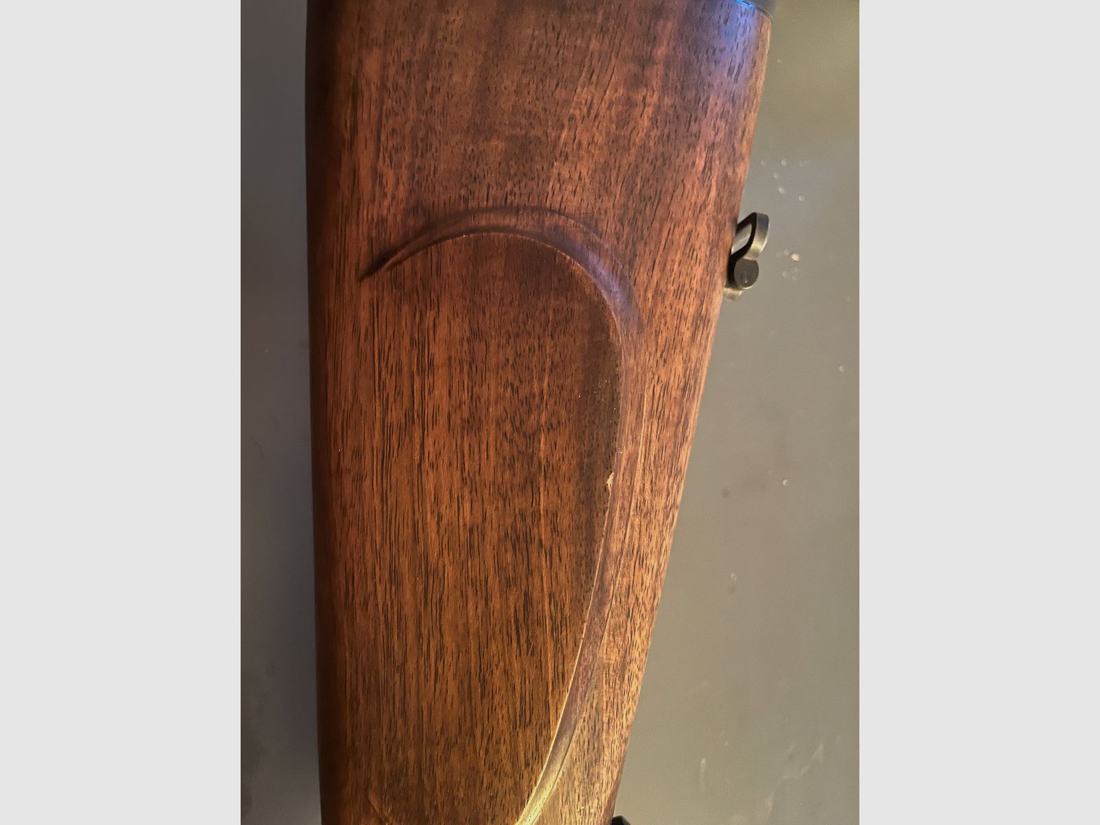 Mauser M12 wooden stock, caliber 30-06 with muzzle thread and hand cocking, very nice weapon.