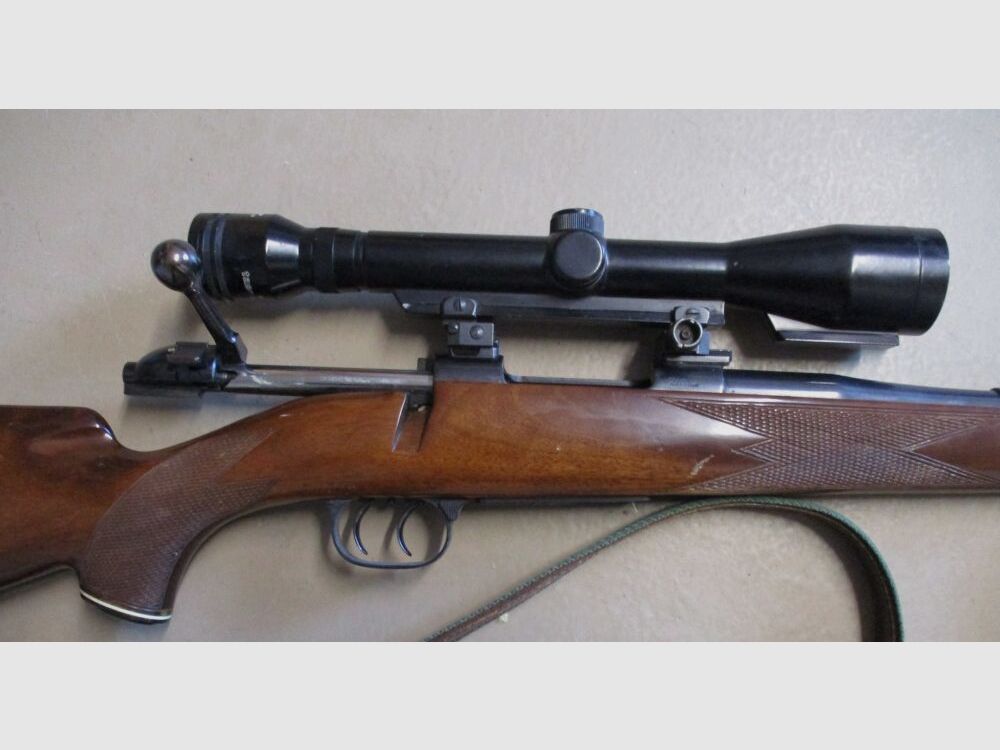 Mauser 4000 repeating rifle with Tasco 6x40 scope 4000