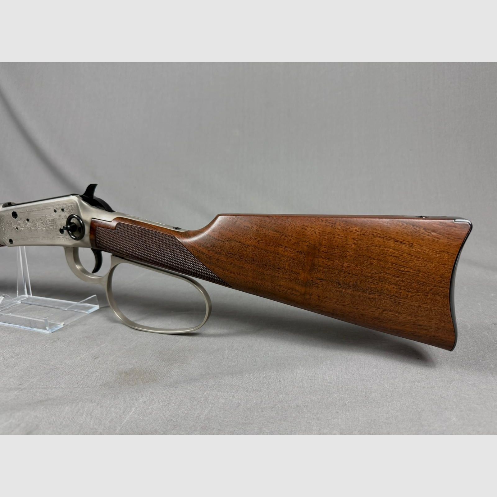 Winchester Mod. 1894  "John Wayne Commemorative"   (.32-40 WCF)