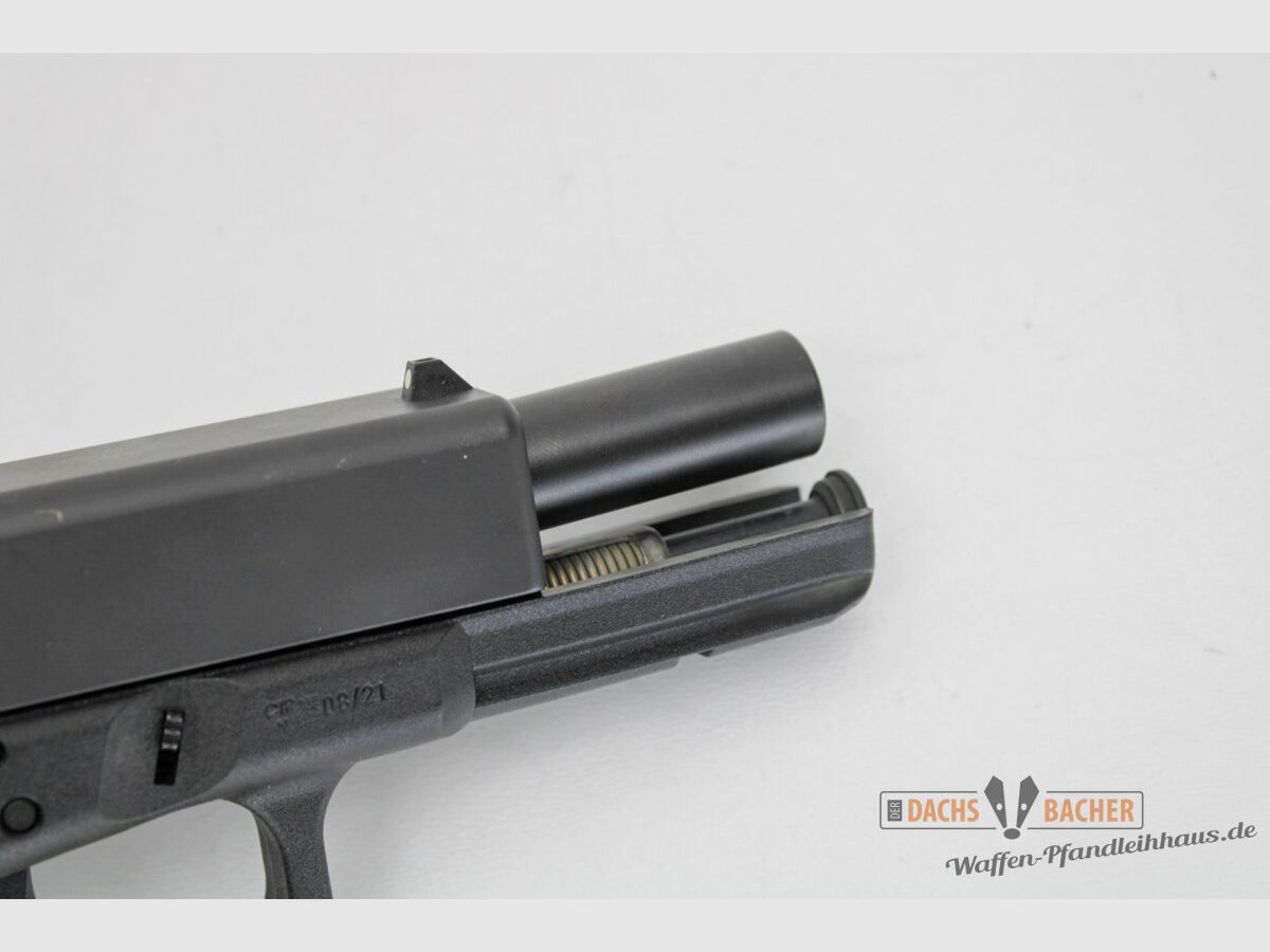 Pistole Glock 21 GEN 4 Kal 45ACP mit 2 Magazinen und Tasche