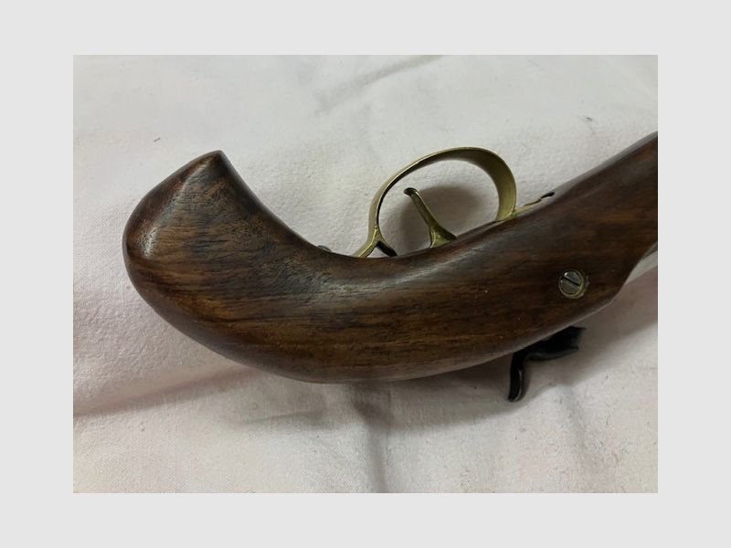 Derringer a percussione a caricamento frontale