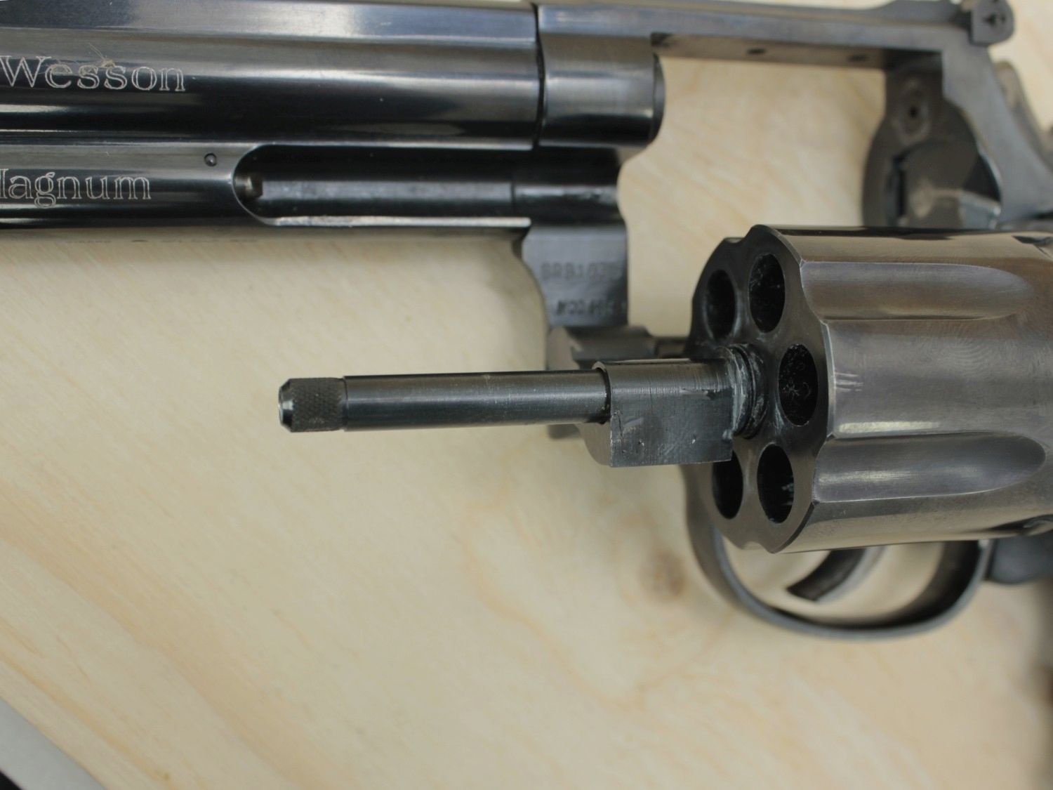 Rewolwer SMITH&WESSON (S&W) Mod. 586-4 Target Champion kal .357 Mag., zdjęcie 4 z 4
