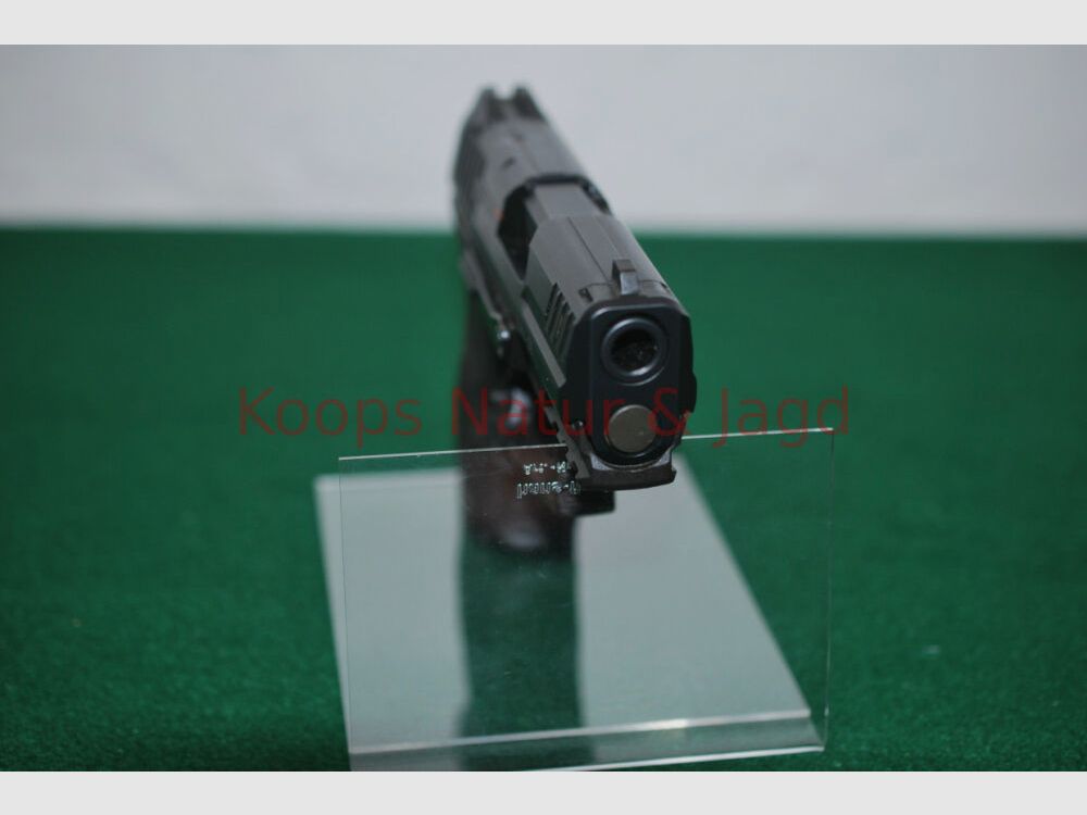 Heckler & Koch	 P30SK-V1