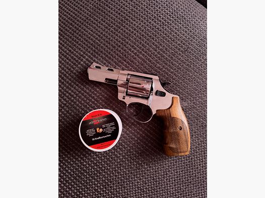 ZORAKI R2-3  SCHRECKSCHUSS+50 SCHUSS MUNITION. 