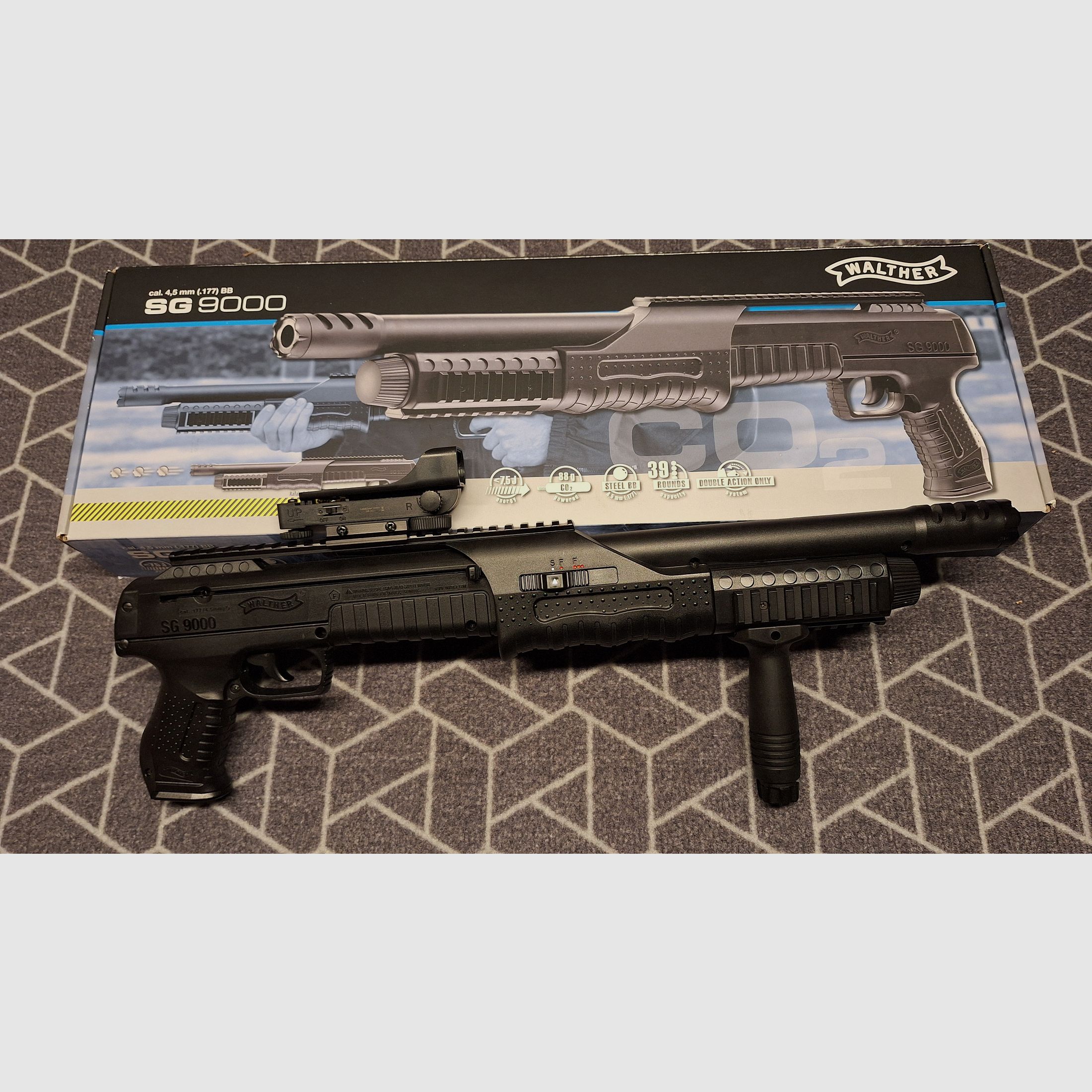 Walther SG9000 4.5mmBB CO2 as good as new!