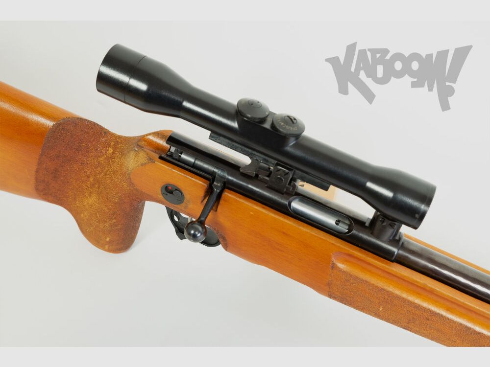 SSG 82 VEB Fábrica de Armas para Vehículos y Caza Ernst Thälmann Suhl Rifle de Francotirador Original de la RDA SSG 82 con Zeiss Jena ZF4 - Objeto de Colección Raro