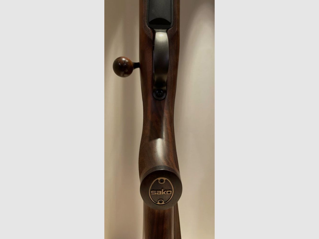 SAKO 85 GRIZZLY with thread