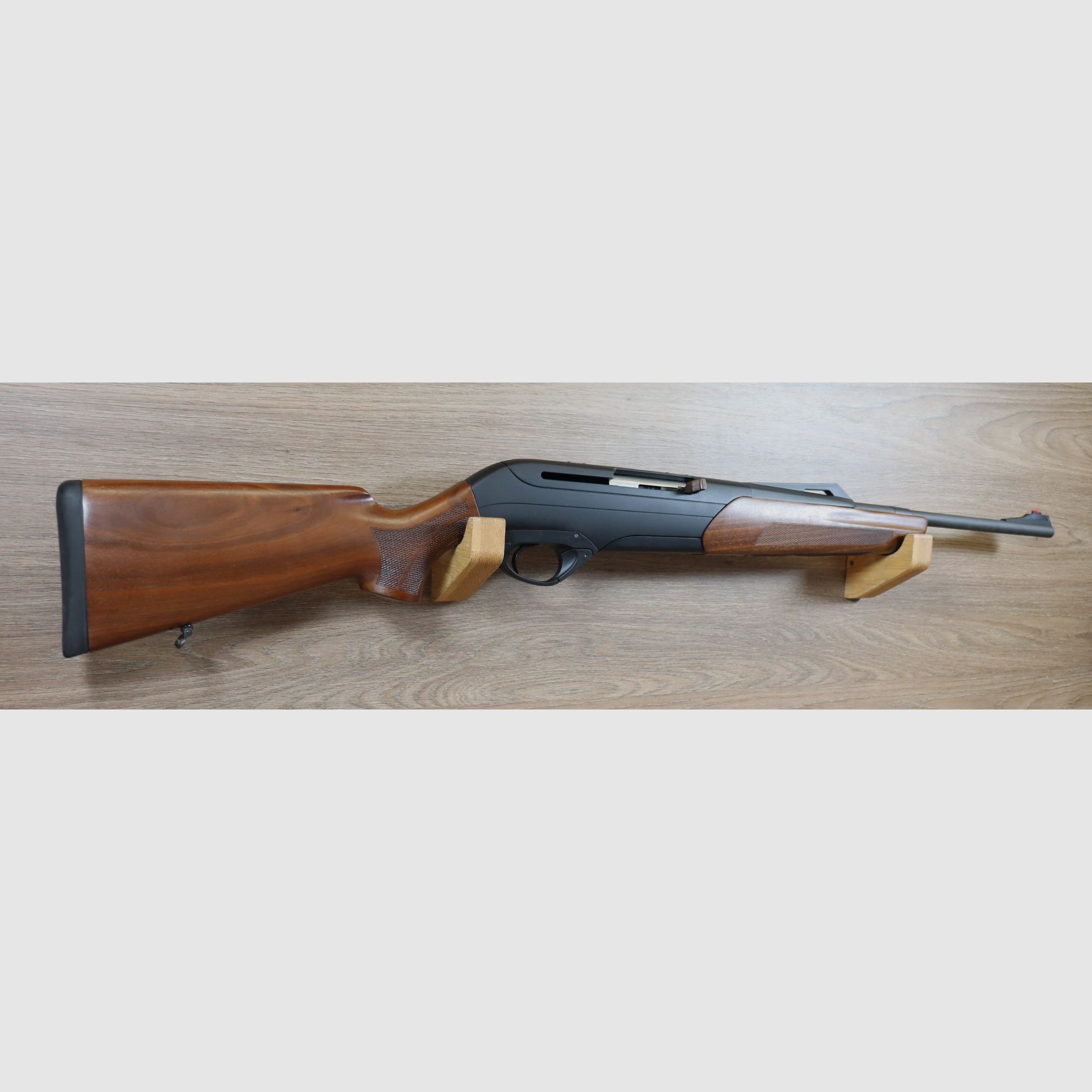 SR1 Standard, image 1 of 2