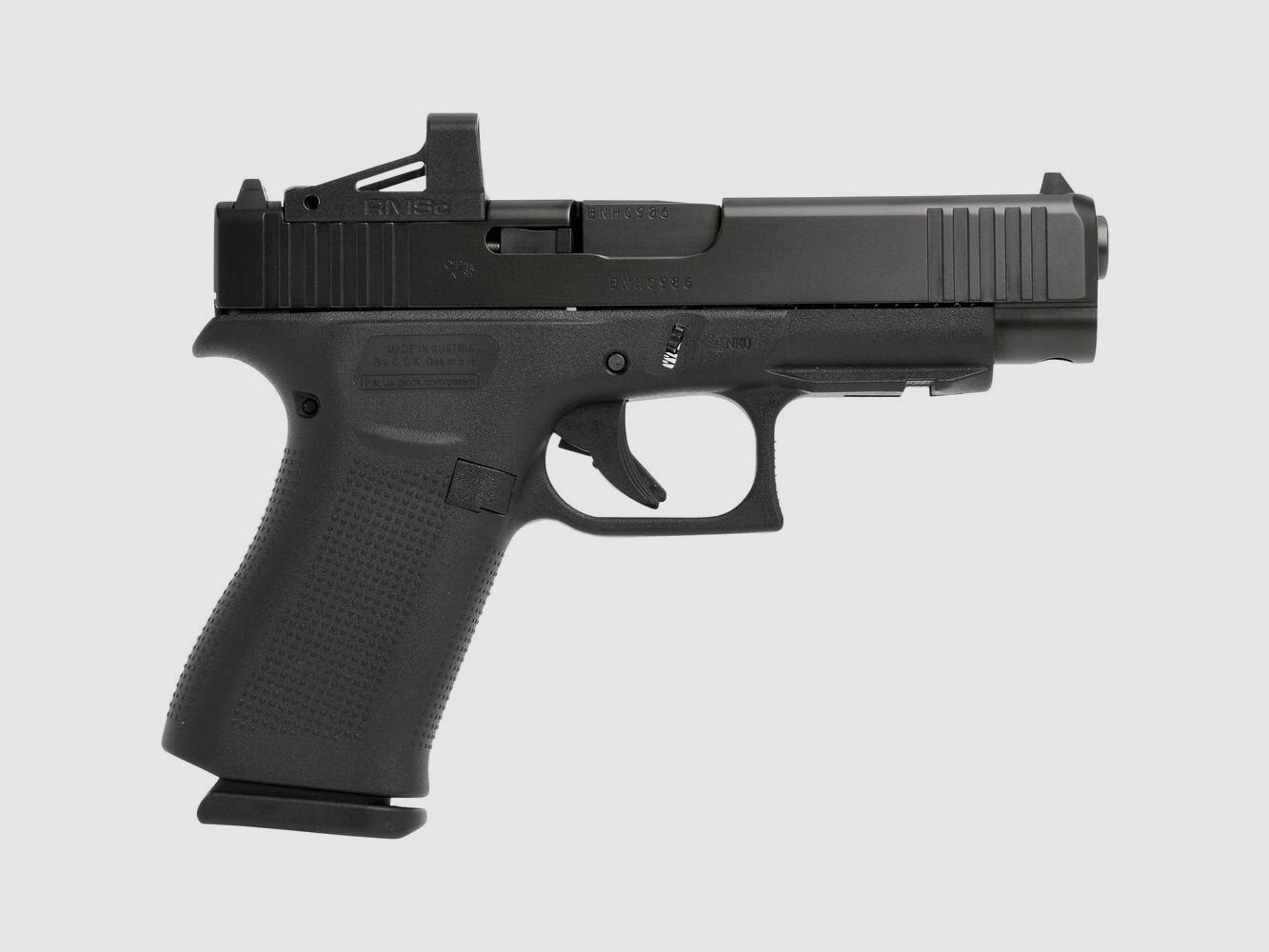 Glock 48 mit montiertem RMSc Shield Red Dot Pistole